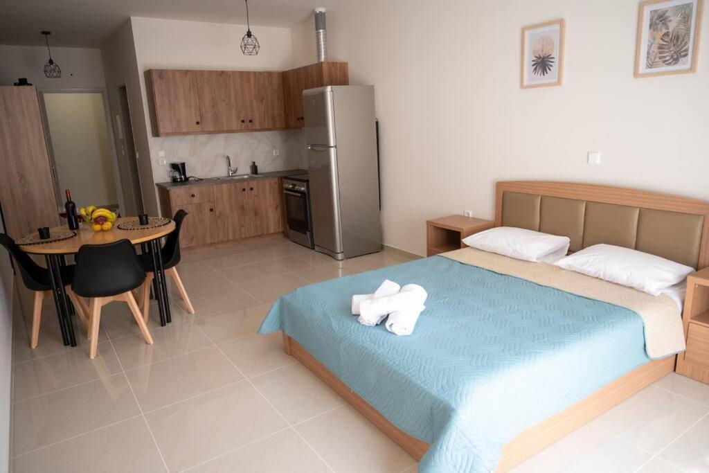 Anesis Airport Rooms 204 Коропион Екстериор снимка